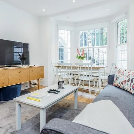 Bonnington Gardens - 1 Bed Open Plan Basement Flat Apartamento